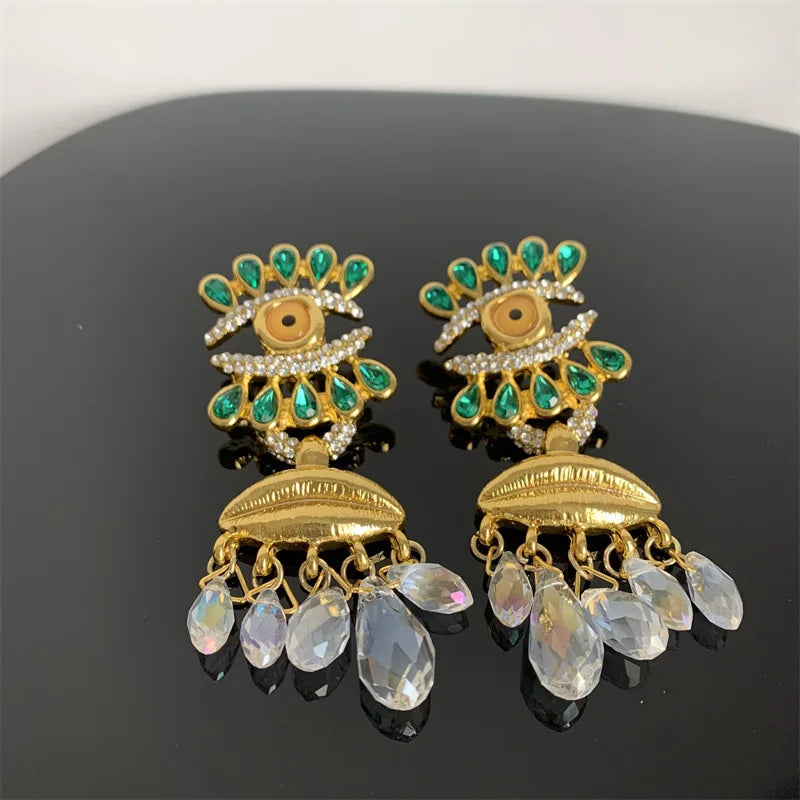 AVANT GARDE EARRING