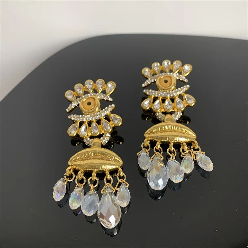 AVANT GARDE EARRING